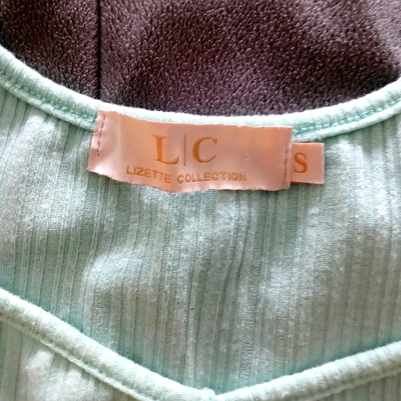 Puff sleeve tshirt - Picture 2 of 2